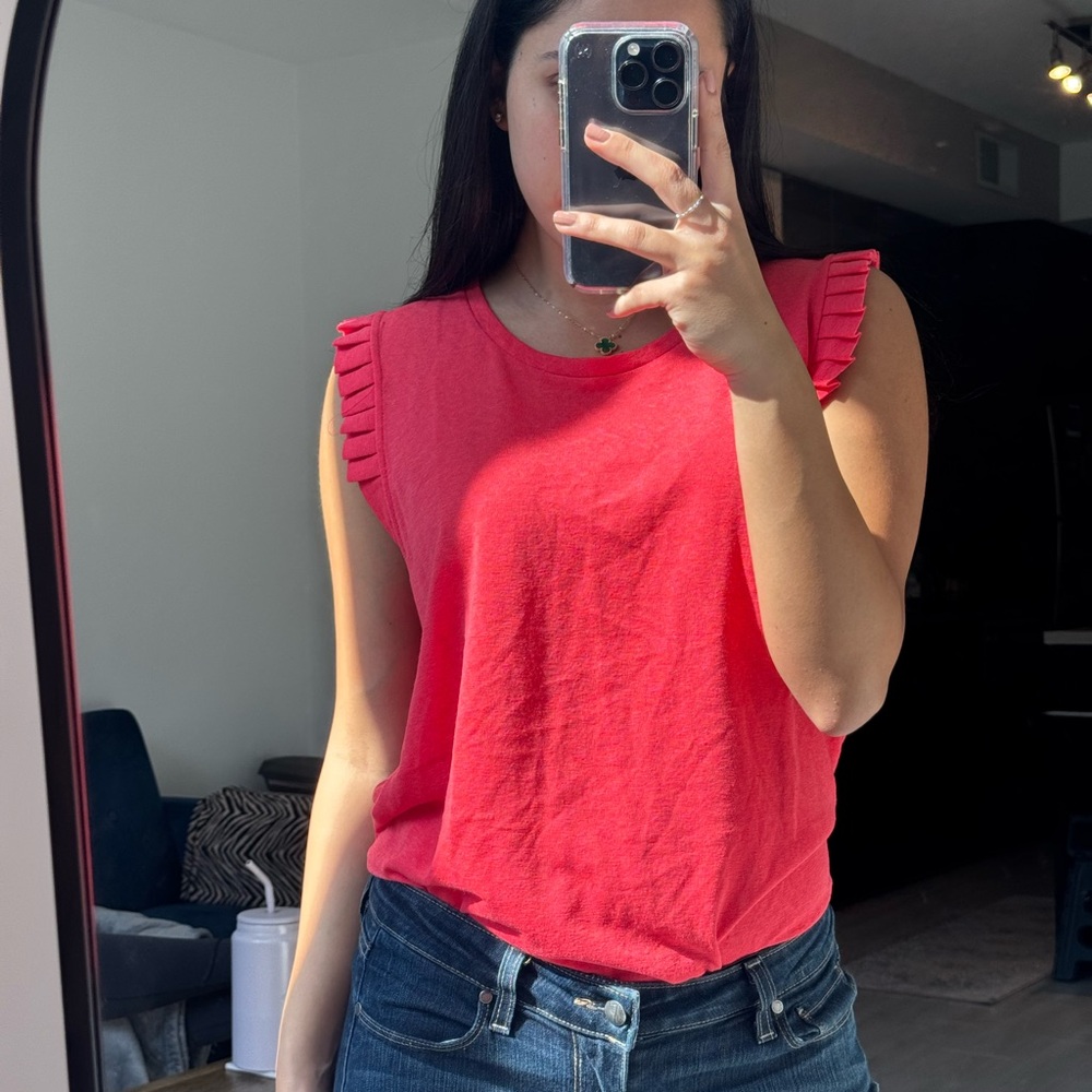Women's Sleeveless Red Top